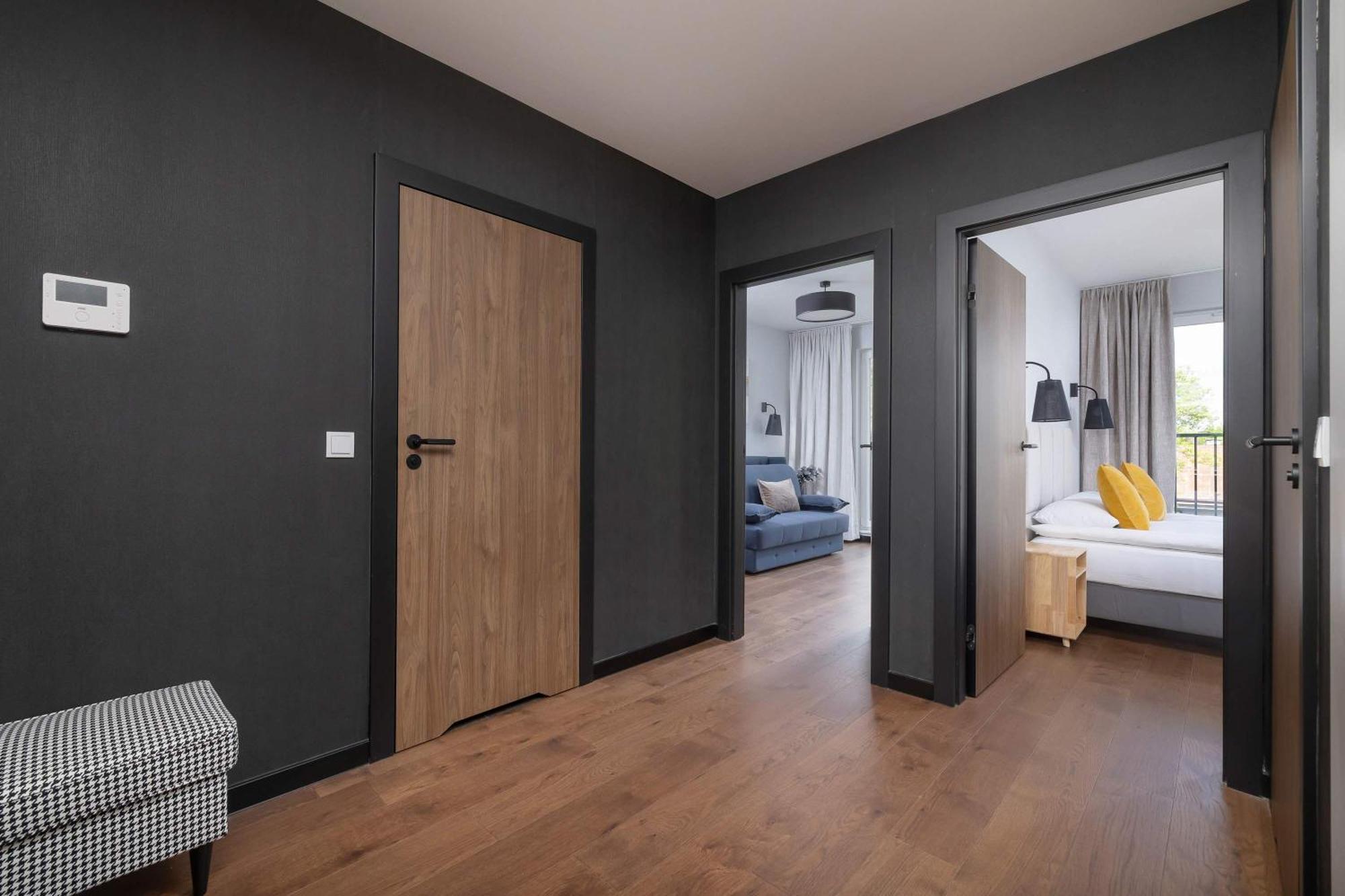 Modern & Luxurious With Balcony & Parking Cracow By Renters Prestige *